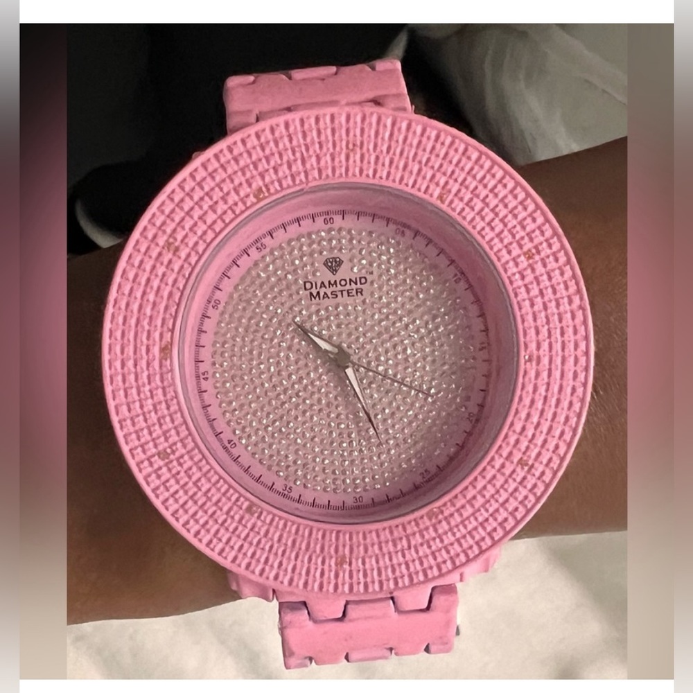 Women’sWatch. Custom Painted S.Steel Band. Genuine Diamonds On Case